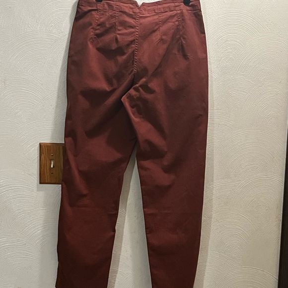 NWT Aventura Raleigh Pants. Size 8. Color is Brownnout.Sustainable Fabric! - Picture 8 of 9
